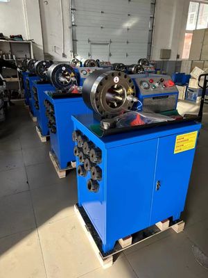 Máy cắt ống cao su hiệu quả cao 600T Lực cắt 220v / 240v / 380v / 415v