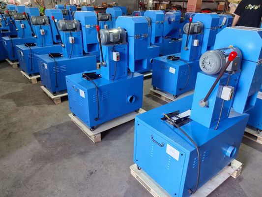 2850 RPM Máy cắt ống ống cao su với bộ phận cắt của ống