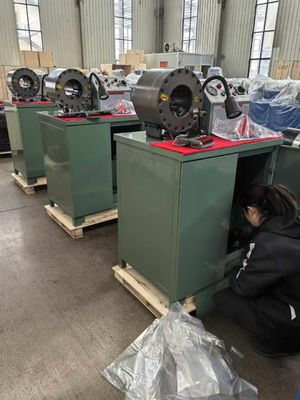 Quá trình rèn 6-51mm Cấu trúc nhỏ gọn Máy cắt ống ống ống thủy lực 10 Die Máy cắt ống / Máy cắt ống