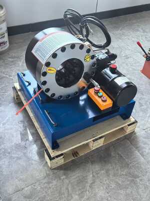 Giá tốt. 12V/24V Voltage Hydraulic Hose Crimping Machine For Car Loading With 600T Crimping Force And 10 Dies trực tuyến
