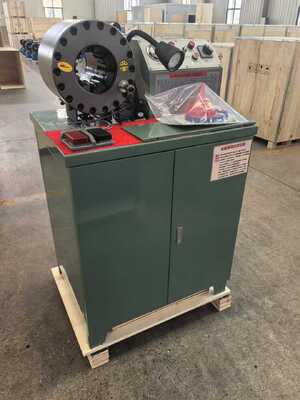 2”Kích thước uốn màu xanh lá cây Đạt tới đường kính ống bên trong 2,5 inch Lực uốn lớn 600T Máy uốn ống cao su với phạm vi 6-51mm và 10 khuôn có thể thay thế được với các công cụ khuôn thay đổi nhanh