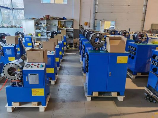 Giá tốt. 860 * 640 * 1300 mm Máy cắt ống cao su điện Dễ sử dụng trực tuyến