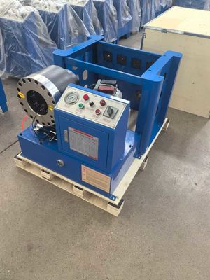 2 inch Electric Blue Color Máy lắp vòi tự động với giá đỡ và thay đổi nhanh các công cụ khuôn Động cơ lắp vá thủy lực cao áp