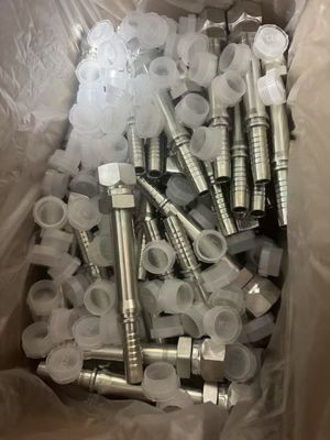 Tiêu chuẩn thép cacbon ống thủy lực phụ kiện cho kích thước khác nhau inch và 6mm ống dầu lớn chung thép dây phanh bộ điều hợp MOQ là 1 miếng