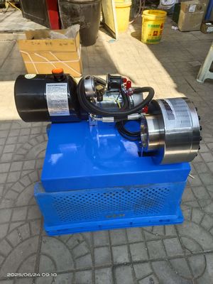 Giá tốt. Máy uốn ống thủy lực 1 inch 7 khuôn 1-4 lớp / Máy uốn ống áp suất cao 6-25mm với màu xanh lam 12v/24V trực tuyến