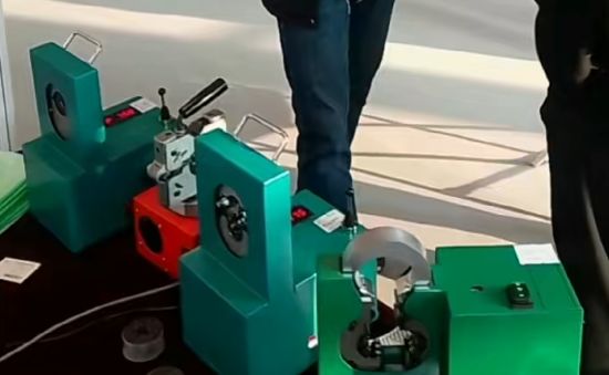 Máy uốn ống 900W 3/4 inch 220V AC với Điều khiển Hiển thị