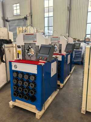 Giá tốt. 3 Inch Hydraulic Hose Crimping Machine với hệ thống điều khiển PLC 6-76mm Crimping Range và 15 Di trực tuyến