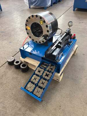 Giá tốt. Màu xanh 2 inch Hiệu suất cao Máy uốn ống áp lực 600 tấn 0 Điện áp từ Phạm vi uốn 6-51mm và 10 khuôn có thể thay thế cho các ứng dụng thủy lực trực tuyến